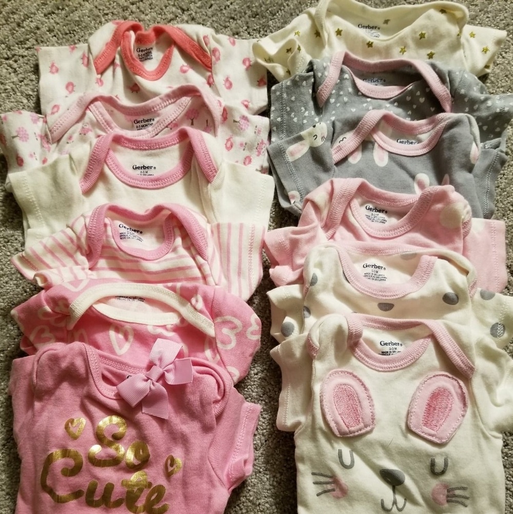 (12) 0-3 MONTH GERBER ONESIES